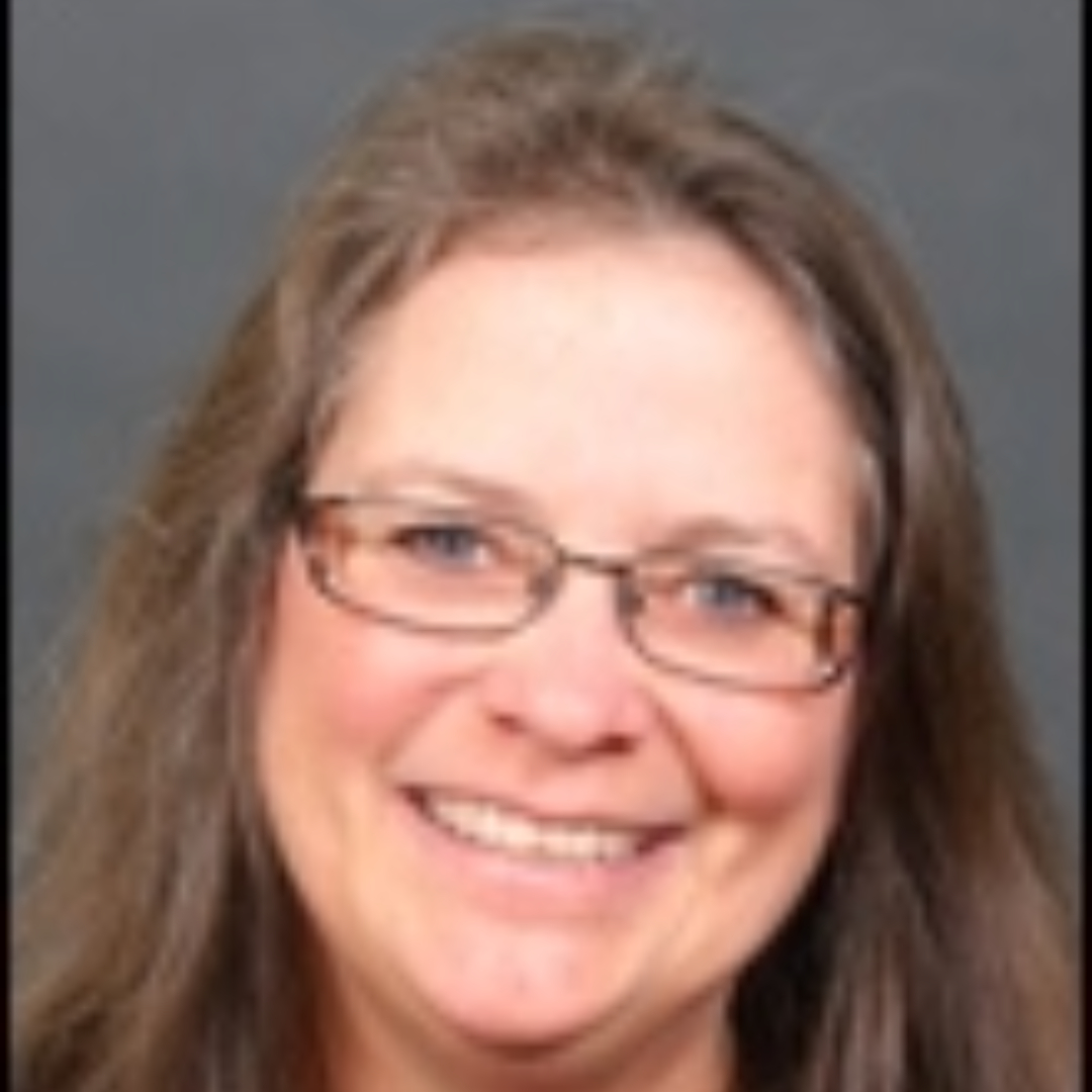 Sue Eveland Headshot
