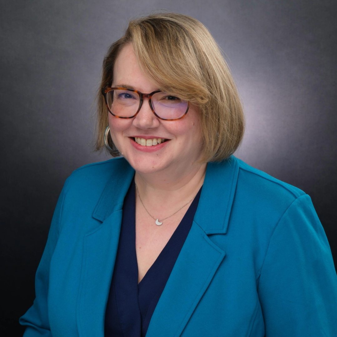 Tina Miller Headshot